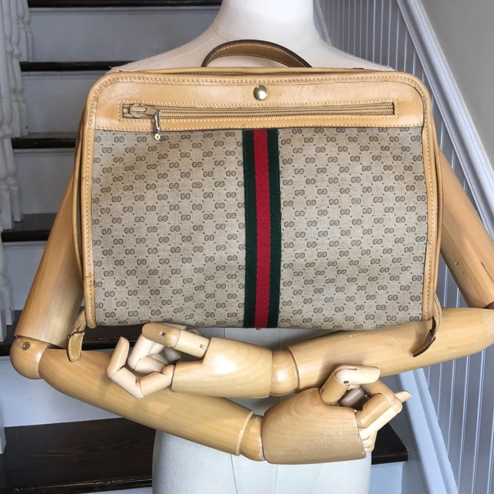GUCCI Micro GG Sherry Line Top Handle Leather Lining Travel Case Shaving Kit